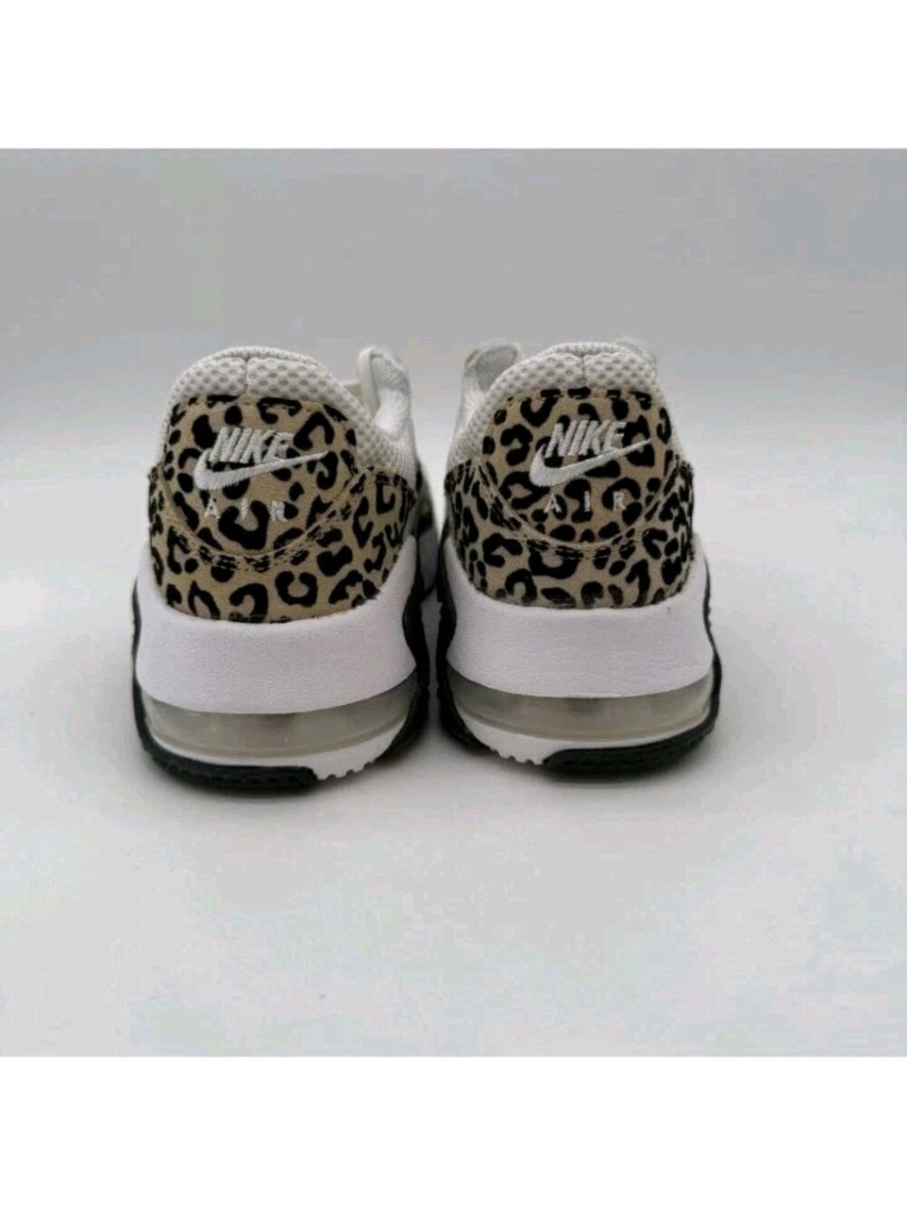 Nike Air Max Excee White Leopard Print Athletic Shoe HQ2115 100 Women Size 10 - Picture 3 of 5